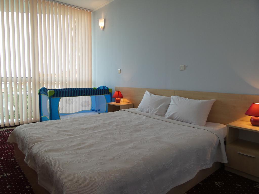 גולדן סנדס Hotel Paradise מראה חיצוני תמונה